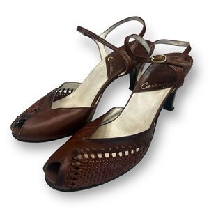 Caressa Vintage Open Tor Heels Size 8